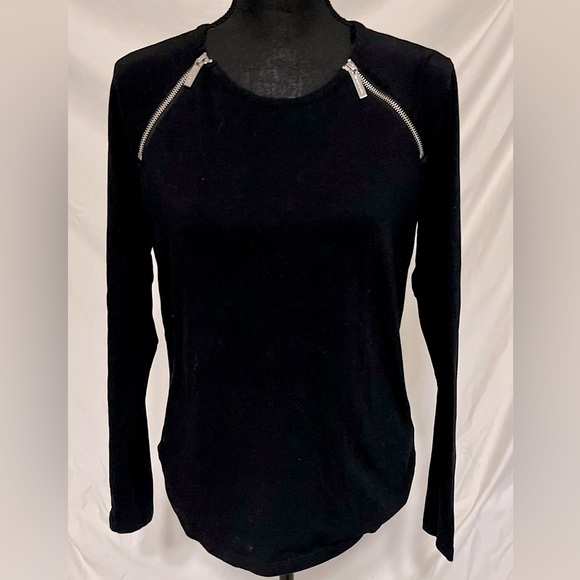 Michael Kors Tops - Michael Kors M top with silver zipper details